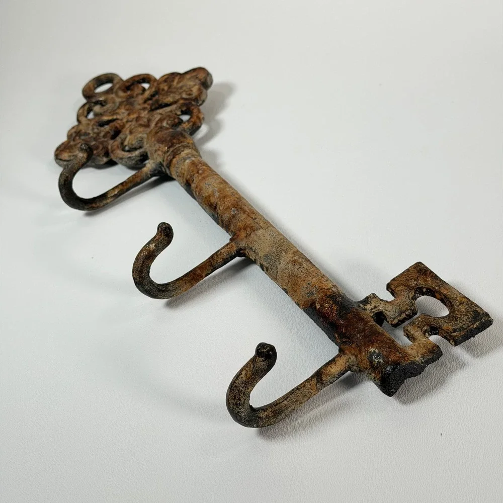 Vintage Skeleton Key Wall Hook Rack Brown Rustic Cast Iron Famrhouse Cottage
